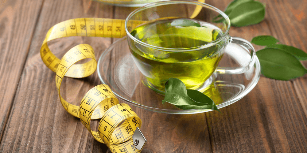 بررسی 7 تاثیر چای سبز بر لاغری – عملکرد چای سبز بر لاغری و چربی سوزی چگونه است؟
