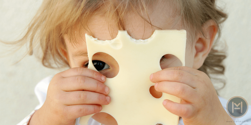 چه زمان قرار دادن پنیر در تغذیه کودکان مناسب است؟