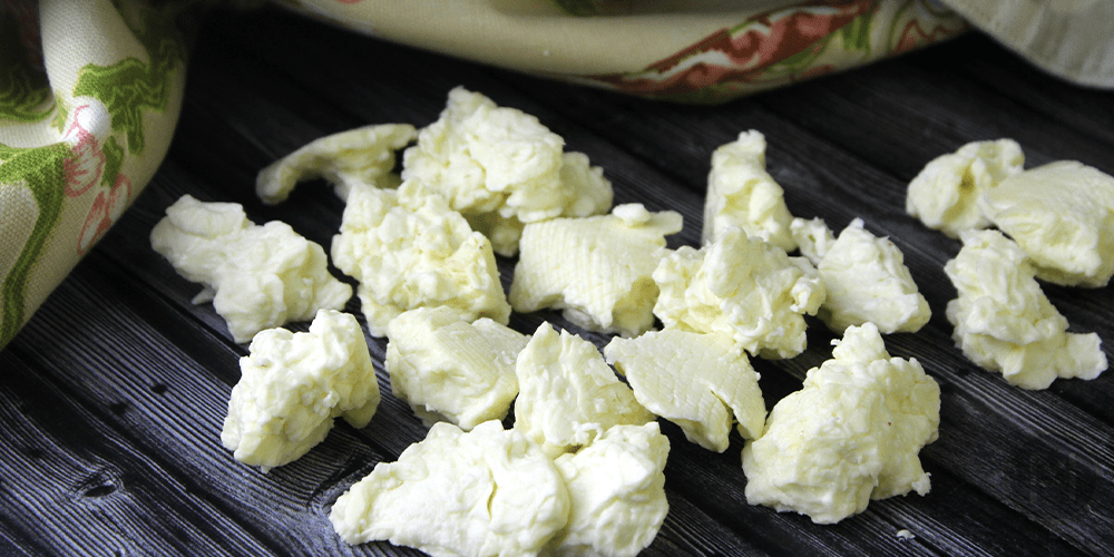 روش دوم: طرز تهیه پنیر خانگی با سرکه سفید